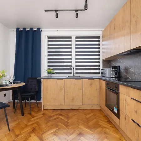 Modern Near The Railway Station By Renters 公寓 *